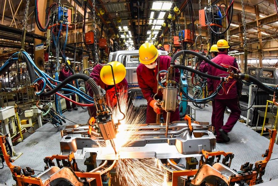L’indice PMI manufacturier de la Chine glisse à 50,1 en août
